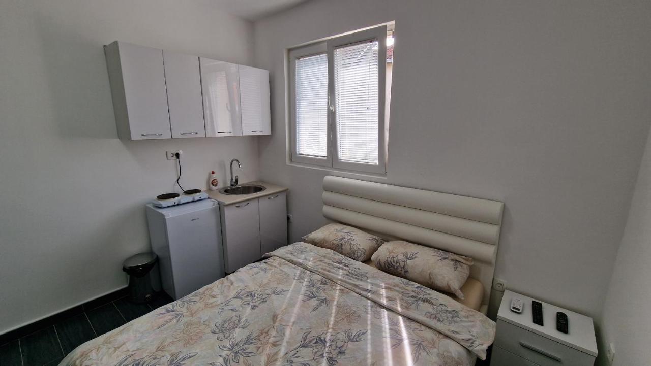 شقة Apartman Tolosi 2 بودغوريتْسا المظهر الخارجي الصورة