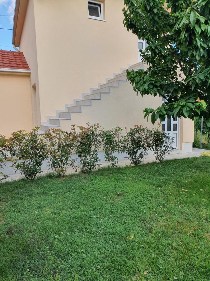 شقة Apartman Tolosi 2 بودغوريتْسا المظهر الخارجي الصورة